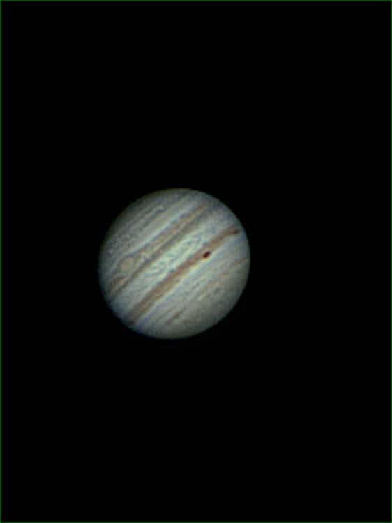 Dit is Jupiter van 2 oktober 2011 gemaakt met een 25 cm Newton, een 3 x Barlow, handmatig RGB filter