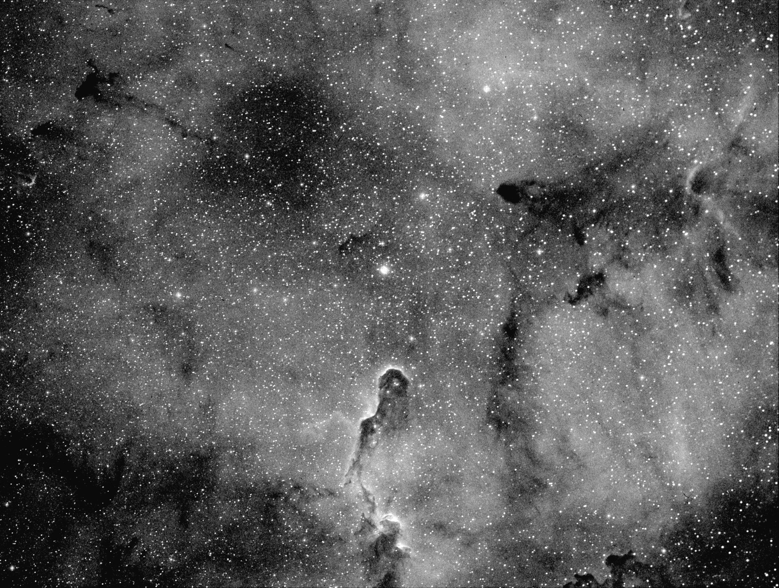 Dit is IC 1396 in Cepheus, afgelopen nacht, dus op 27 juli 2014 met de FSQ 106mm F 5 en de STT 8300
