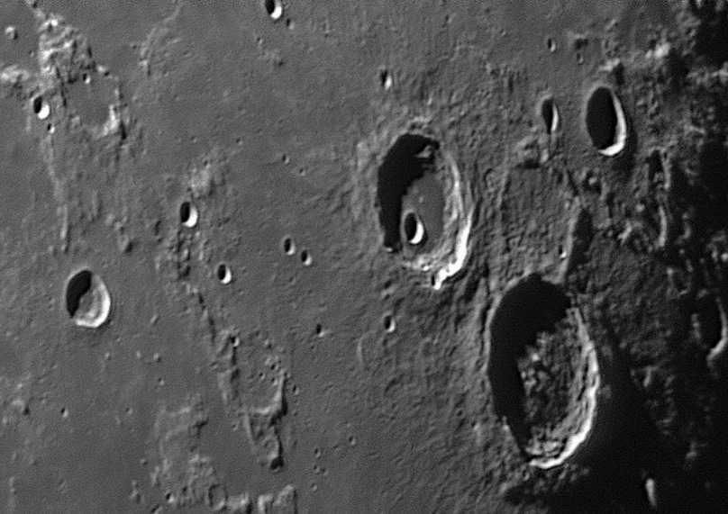 Hercules en Atlas wat meer in detail van afgelopen nacht, het was even onbewolkt maar de Maan stond
