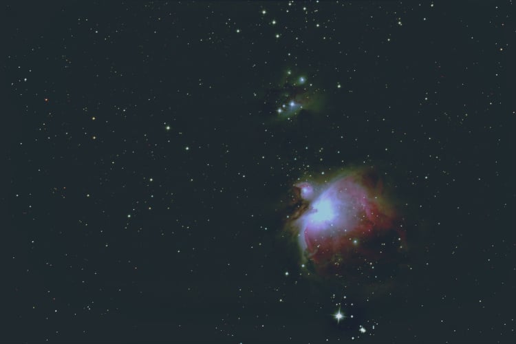 Voor het eerst een opname met mijn DSLR tussen de wolken door met de E 180 ED. Het is niet veel bijz