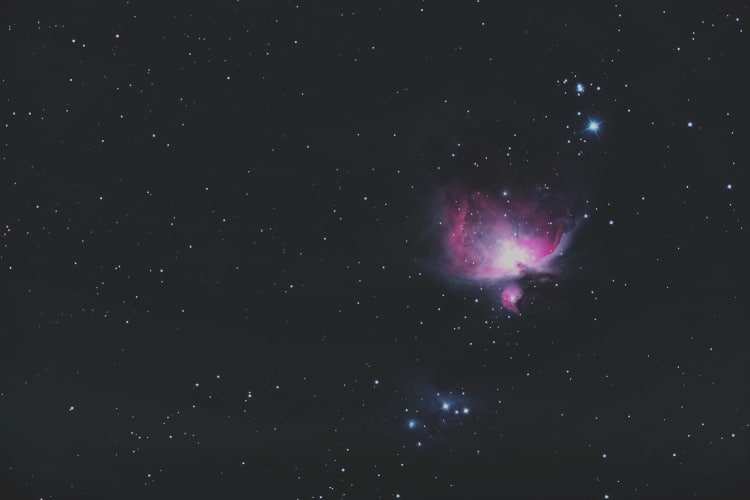 Dit is een testopname van M 42 door de Epsilon 180 ED met de DSLR van 60 seconden. M 42 test E 180.
