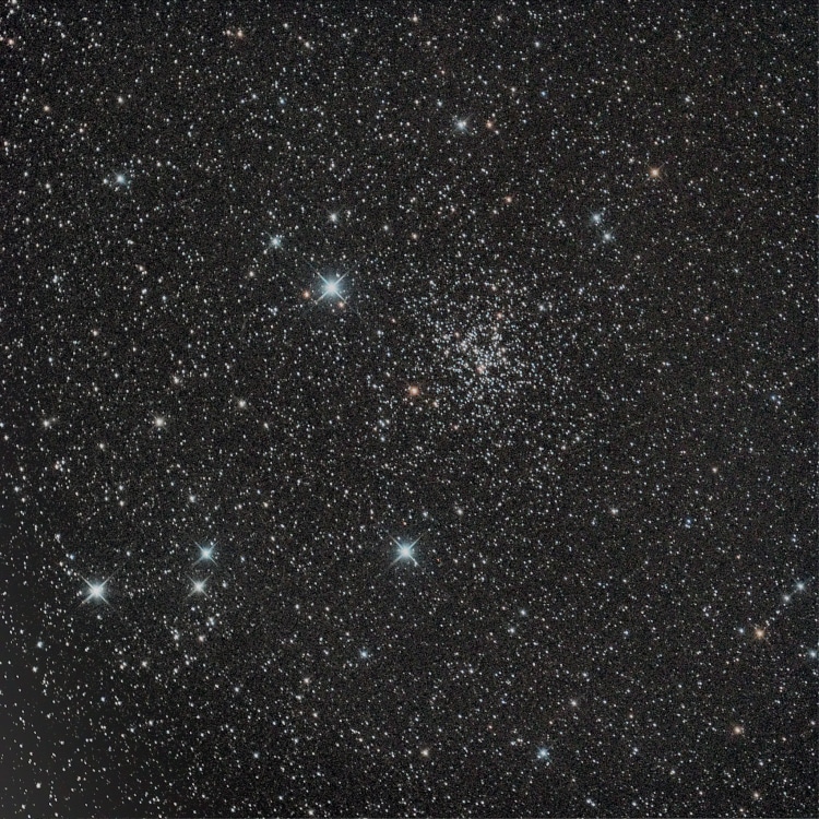 Nog een opname van NGC 6819 gemaakt op 20 juli 2014 met de 300mm F 4 en de ST 4000 XCM en met de TC