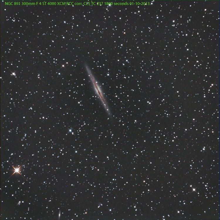 Hier nog een leuk plaatje van NGC 891 vorig jaar opgenomen, voor details zie opname boven, even door