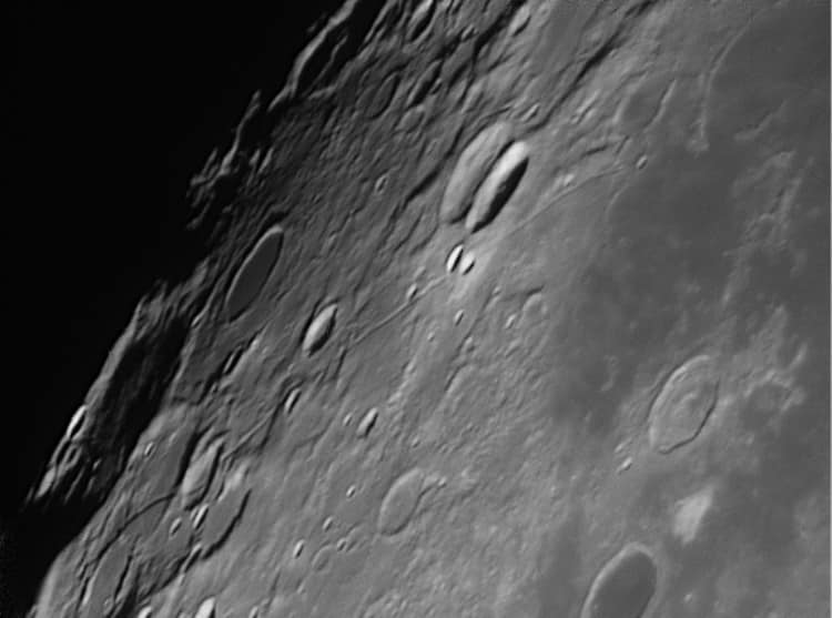 Rima Sirsalis van een half uur geleden voordat de bewolking weer kwam opzetten! Kijker was de 250mm