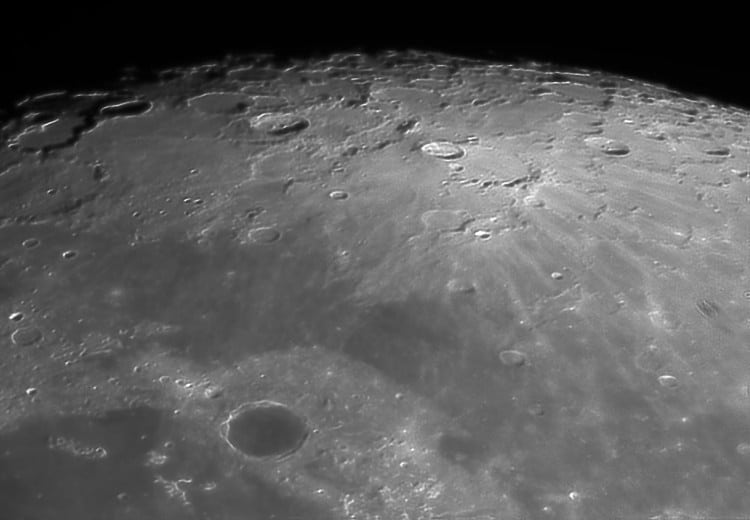 Plato en omgeving op 2 januari 2015: Edge HD8/F=10 Orion All In One Astrocam: 1280*960/5ms. PixInsig