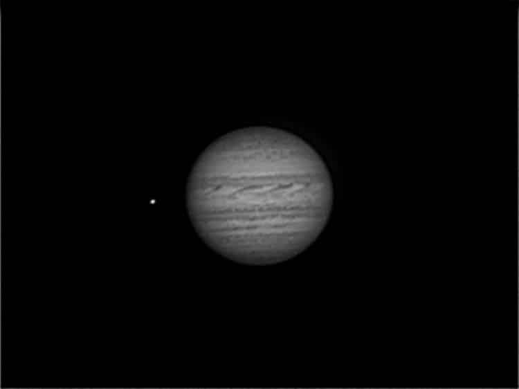 Hier nog de planeet van afgelopen nacht met een 3x Barlow, 4x was toch wel de beste keus. Ik heb all