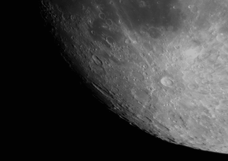 Zaterdag avond (31/1) ca 24,00 uur Polarex 75/1200 2x Barlow contrast- en maanfilter ISO 200 t=1/15