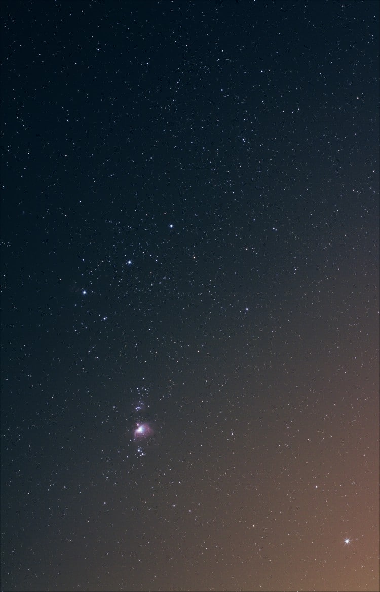 Bye, bye Orion! Laag boven de zuidwestelijke horizon en verdrinkend in de lichtvervuiling van Nijmeg