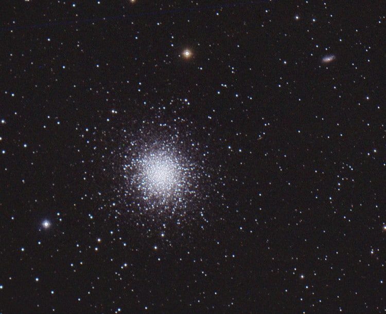 Zo ziet hij er beter uit, jullie oordeel graag. Untitled 1061 M 13 FSQ 106mm F 5 STT 8300 M RGB TC 2