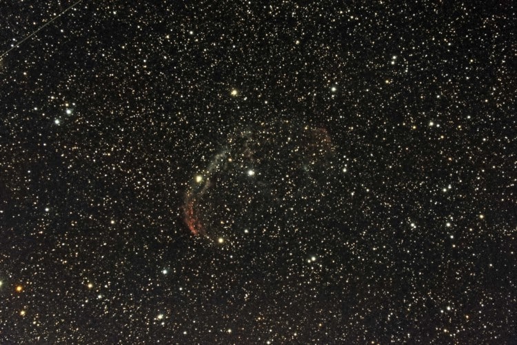 Het final image van NGC6888. Duidelijk is dat een filter nodig is (en ook onderweg is), tevens dient