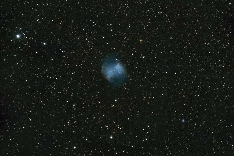 Het final image van M 27 van 6 juni 2015, Canon 7D MII ISO 3200, 50s, 17 frames gekalibreerd met 10
