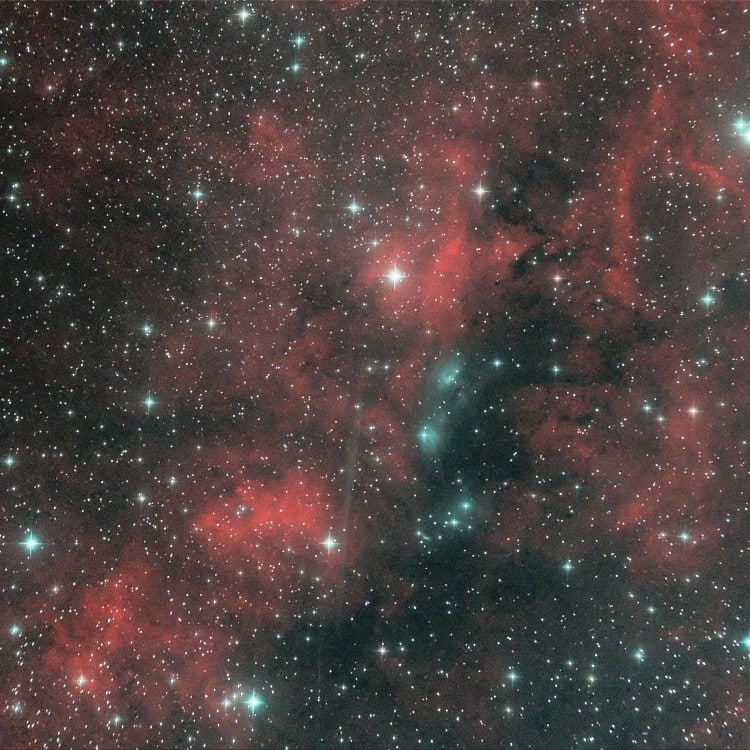 NGC 6914 al in H Alfa laten zien met zijn structuur maar nu in kleur en met F 2,8 kun je daar wel ie