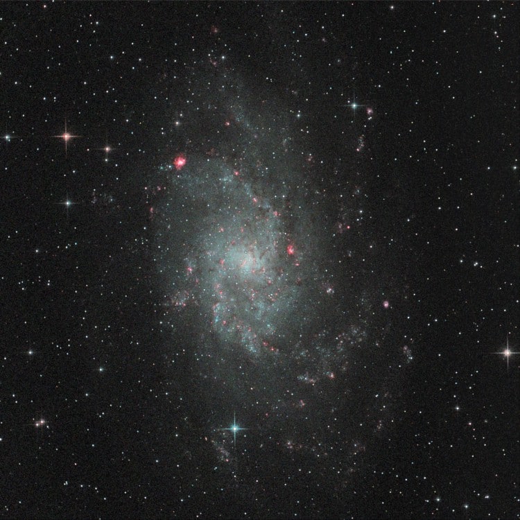 M 33 ziet er fraai uit maar is enigszins verpest door opkomende wolkenvelden die ik niet in de gaten