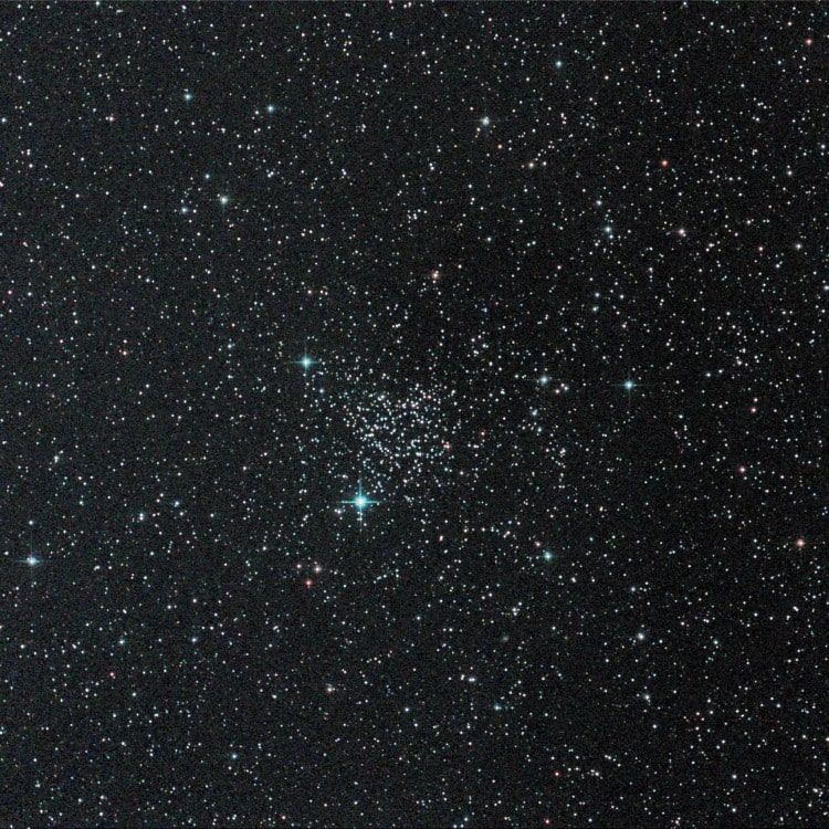 Dit is NGC 1245 in Perseus, ook een fraaie sterrenhoop, ik moest tussen de wolken door opnemen maar
