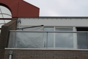 Voor stabiliteit heb ik gekozen voor een lichtgewicht Aluminium frame om het gewicht maximaal te spr