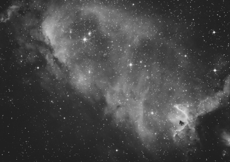 IC 1848 is een interessant object in Cassiopeia, in H alfa opgenomen met F 4 , de Boren Simon en de