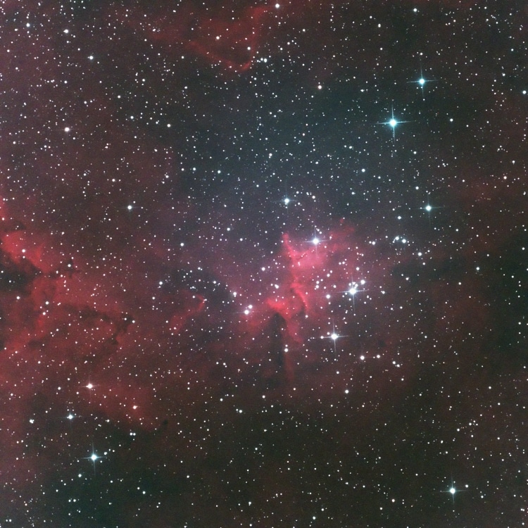 Ik had IC 1805 al geplaatst maar verwijderd omdat deze niet scherp was, ik heb later in de nacht een