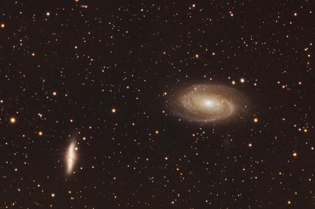 Als het mee zit kan ik vanavond weer een paar uur M81/M82 sprokkelen. Dit project is weer een hele u