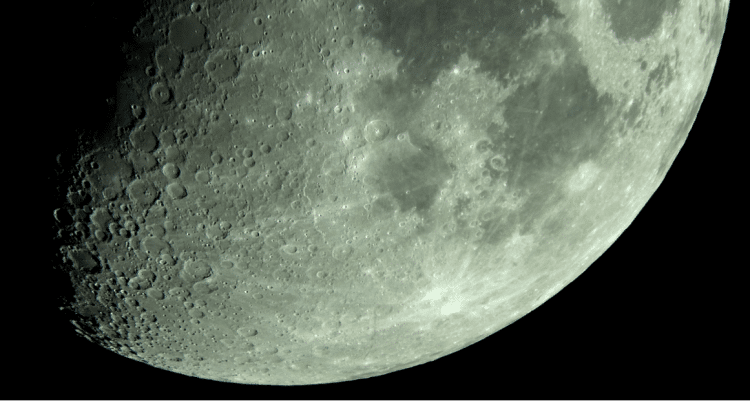 Nog een foto van de Maan op dinsdagavond (16/2) Maan 16-02-2016 t=1-100 ISO 1600 27 frames G