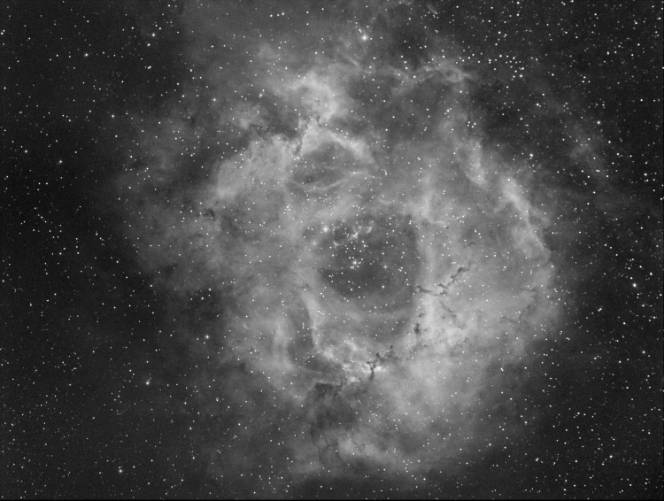 Deze opname van de Rosette nevel heb ik ook nog gemaakt met de FSQ 106mm F 5 en de STT 8300 M met H