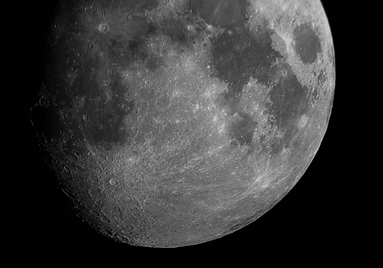 Nog een paar maanopnames van vorige week dinsdagmorgen (17/4) Maan 17-5-2016 t=1-800 13 fr ISO 800BB