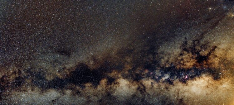 Het was ideaal weer om buiten te zitten met een widefield verrekijker en wat melkwegfoto’s te 