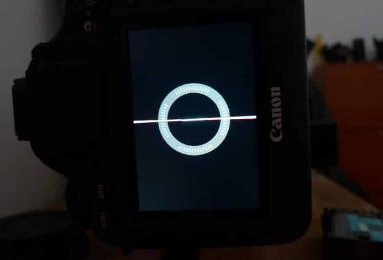 De Canon 6D (en waarschijnlijk andere DSLR’s) heeft een handige optie die te gebruiken is voor