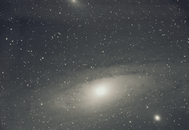 De Andromedanevel foto’s va 1, 1,5 en 2 minuten totaal ca 2 uur ISO 1600 opgenomen met een Canon 6