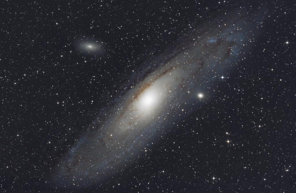 Firstlight met een beperkt aantal subs van Andromeda