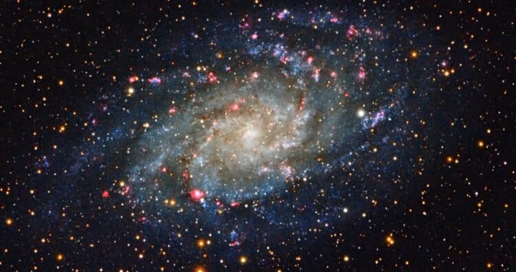 Met mijn M31 foto was ik in 1 keer klaar maar M33 is een lastiger verhaal. In 2015 maakte ik 240 sec