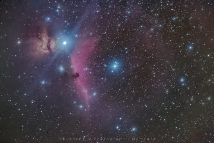 Een paardje op pakjesavond. Sony A6000 + Nikkor 300mm AF-S + Star Adventurer, lekker basic. 180min I