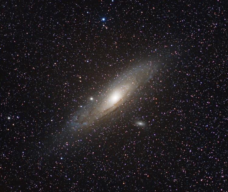 Voortbouwend op een stack van Astro Pixel Processor heb ik in PI gestretched en verder nabewerkt. Mi