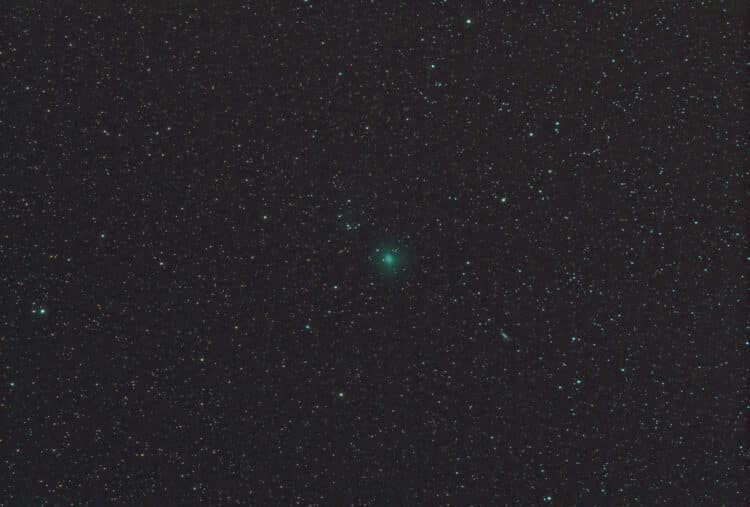 Gisteren na de vergadering snel de StarAdventurer weer buiten gezet. De maan kwam al lekker op in he