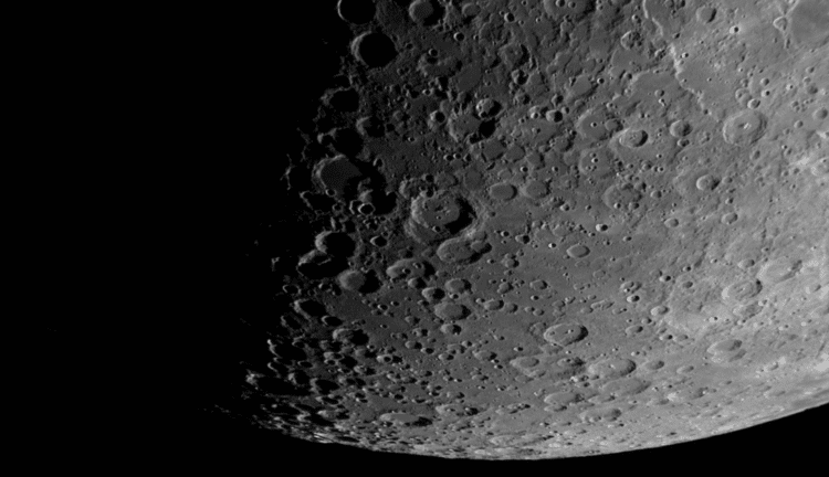 Enige opnames van de Maan op 3-4-2017 met de TOA 130 mm F7,7 met 5xPM Canon 600DMaan 3-4-2017 23,10 