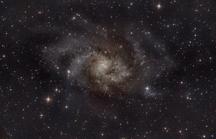 Mijn oude m33, ter oefening in PI, eens bewerkt met Multiscale Processing techniek volgens een voorb