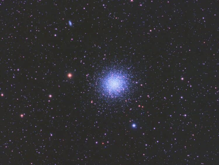 Gebruikmakende van PhotometricColorCalibration in Pixinsight heb ik het spectraaltype van de oranje-