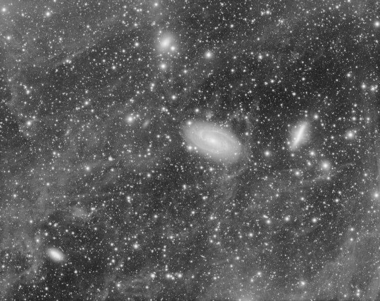 Een “bijvangst/ restresultaat” van een paar projecten is dit beeld van de M81/M82 regio.
