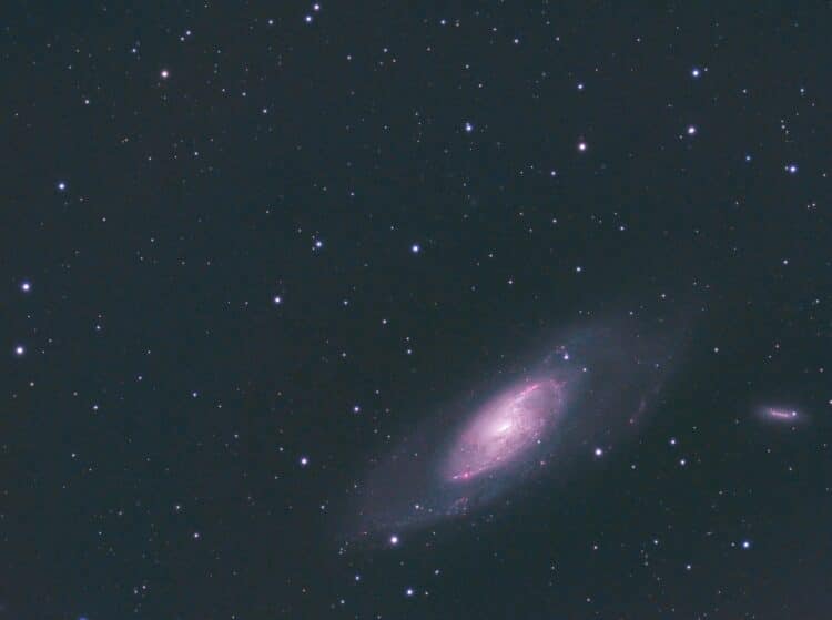 M106 geschoten vanuit de achtertuin in Limmen afgelopen nacht (Ha) en LRGB in 2018. Gecombineerd in 