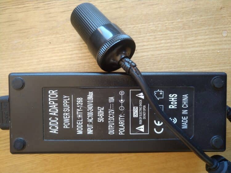 Na het sensor reinigen van de QHY16200 camera slot ik hem weer aan op de 12V voeding en brandde geli