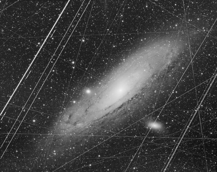 Muon’s, gamma straling, asteroiden, satellieten, vliegtuigen, hot pixels. Normaal doen we ons 