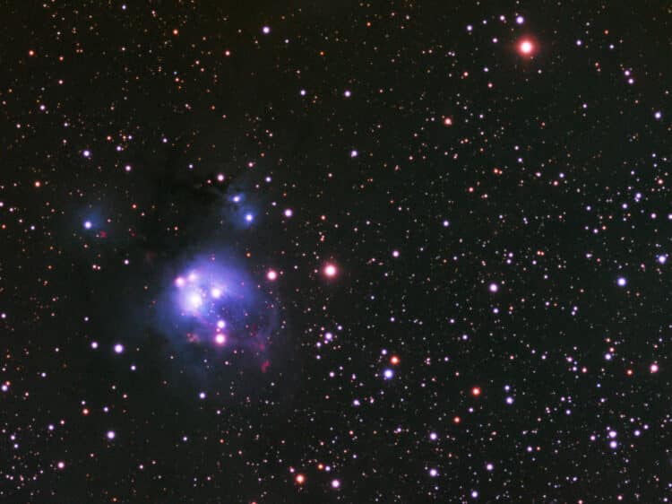 Op 4 december niet alleen de Maan op de plaat gezet, maar ook NGC7129 verder van data voorzien. De t