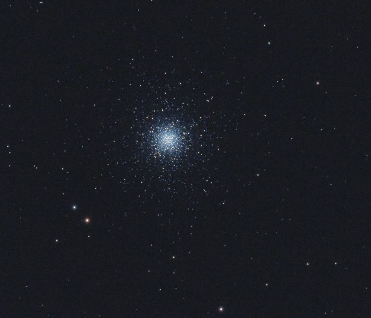 Actually I had an other target for this evening but it did not work out. This is  M 53 about 58,000