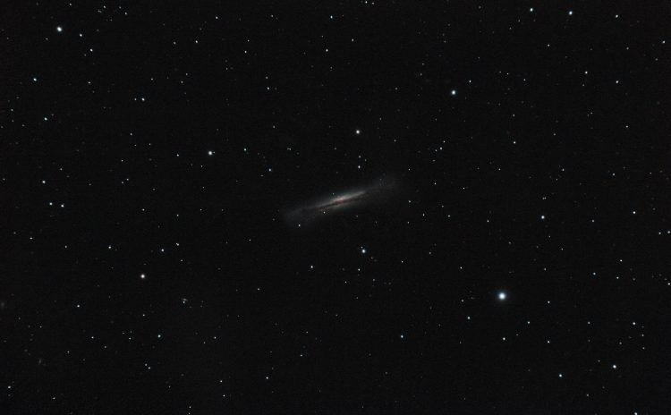 NGC 3628 ca 30 miljoen lichtjaar van ons vandaan, een  van de Leo Triplit stelsels. 41×120 sec
