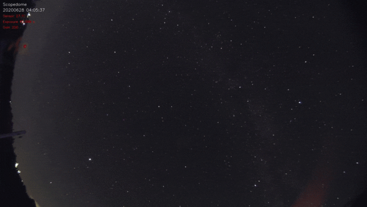Op de Allsky video van 27/28-06-2020 zie ik van 04:05 tot 04:10 een treintje voorbij komen (zie de G