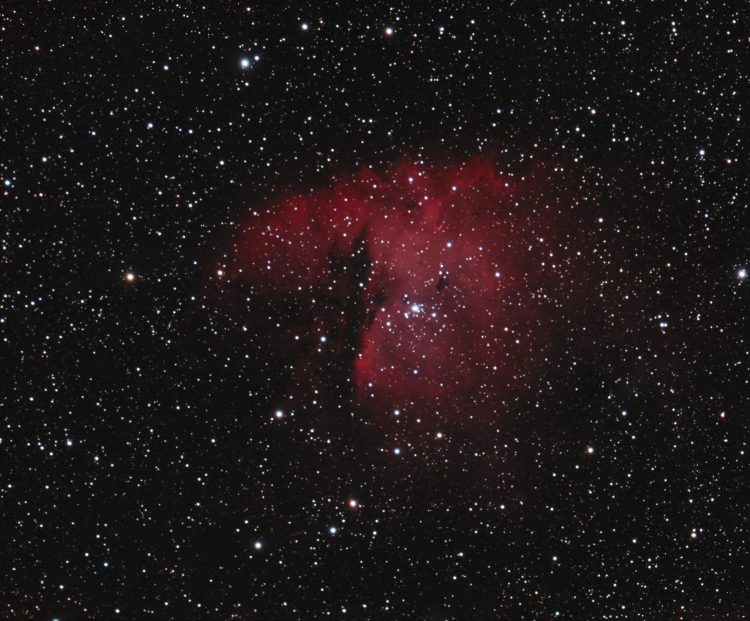 NGC 281 Packmannevel in het sterrenbeeld Cassiopeia 95 x 180 sec (ofwel 4,5 uur) opnamen in de nacht