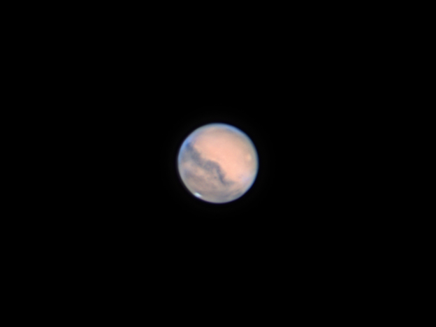 Afgelopen nacht werd het hier vanaf een uur of tien weer helder en stond Mars door zijn oppositie no