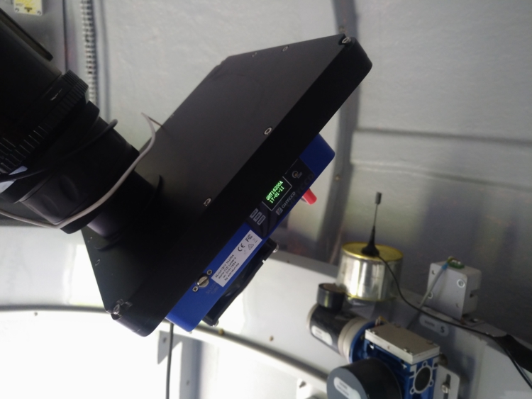 Vandaag de QHY16200-A-CFW7 camera aan de Esprit 100 gehangen. Wat een monster van een ding is dat me