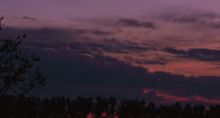 Ha Nicolas, Het was inderdaad bijzonder helder gisterenavond, geen wolken aan de horizon. De avond d
