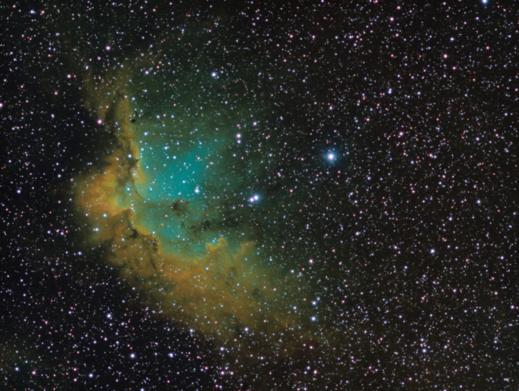Een van de eerste deep-sky objecten die ik ooit vastlegde was de Tovenaarsnevel, ook bekend als Shar