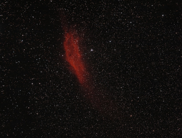 Californianevel 1000 lichtjaar van ons verwijderd in het sterrenbeeld Perseus. Opgenomen met een Can